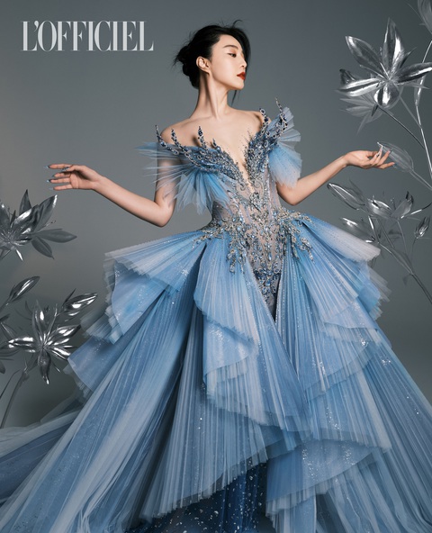Màn hợp tác của stylist Kye Nguyễn với Phạm Băng Băng thu hút nhiều sự chú ý. Màn hợp tác của stylist Kye Nguyễn với Phạm Băng Băng thu hút nhiều sự chú ý.