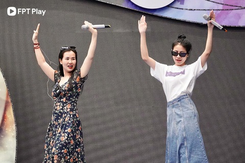 Phạm Đình Thái Ngân song ca cùng Võ Hạ Trâm tại Giao Lộ Thời Gian - Ảnh 4. Phạm Đình Thái Ngân song ca cùng Võ Hạ Trâm tại Giao Lộ Thời Gian - Ảnh 4.