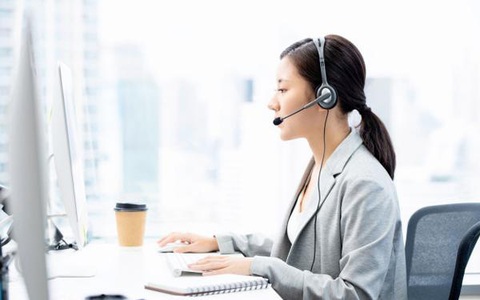 Nhân viên tư vấn tuyển sinh và những điều cần biết trước khi ứng tuyển (Phần 1) - Ảnh 2. Chuyên viên tư vấn tuyển sinh cũng thực hiện marketing và bán hàng - Ảnh: Internet.