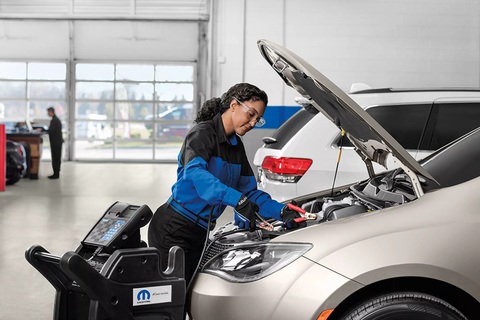 Tiền sửa xe đang tăng mạnh - Ảnh 1. Chi phí sửa xe đang tăng lên một phần vì sự phức tạp của ô tô đã tăng vọt trong thập kỷ gần nhất - Ảnh: Carscoops