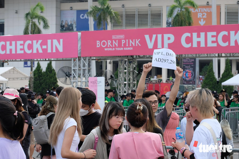 Những nỗ lực giải cứu vé có tuyệt vongj? Những nỗ lực "giải cứu" vé có tuyệt vọng? - Ảnh: NGUYÊN BẢO