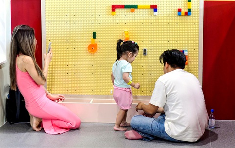 Gia đình hạnh phúc là tất cả với con trẻ, nếu có “lệch pha” không hiểu nhau, hãy giãi bày với nhau - Ảnh: Quang Định Gia đình hạnh phúc là tất cả với con trẻ, nếu có “lệch pha” không hiểu nhau, hãy giãi bày với nhau - Ảnh: Quang Định