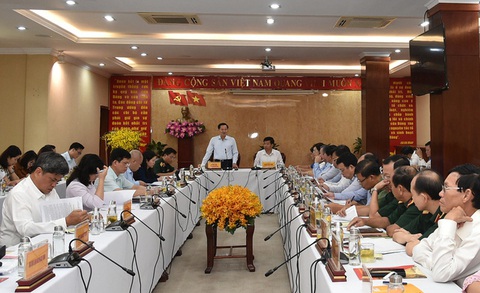 Phó thủ tướng Lê Minh Khái: Bình Phước tập trung tháo điểm nghẽn giao thông để phát triển - Ảnh 1. Phó thủ tướng Lê Minh Khái làm việc với tỉnh Bình Phước về tình hình sản xuất, kinh doanh, đầu tư công, xây dựng hạ tầng và xuất nhập khẩu - Ảnh: VGP