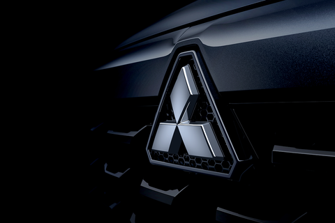 Mitsubishi XFC bản thương mại có công nghệ như Xpander Cross - Ảnh 6. Lưới tản nhiệt mới của XFC thương mại - Ảnh: Mitsubishi