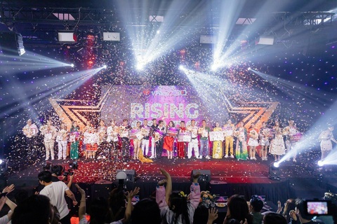 Vòng chung kết VPBank Rising Star miền Bắc và miền Trung sẽ diễn ra lần lượt tại Hà Nội (8-7) và Đà Nẵng (15-7) hứa hẹn tiếp tục mang tới vô số bất ngờ cho khán giả Vòng chung kết VPBank Rising Star miền Bắc và miền Trung sẽ diễn ra lần lượt tại Hà Nội (8-7) và Đà Nẵng (15-7) hứa hẹn tiếp tục mang tới vô số bất ngờ cho khán giả