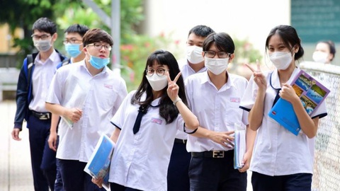6 kinh nghiệm ở trọ hài hước cho các bạn 2k5 được chia sẻ rần rần - Ảnh 2. Các sĩ tử 2k5 sẽ nhập cuộc vào "đường đua" tìm chỗ trọ trong trường hợp nhà xa trường học - Ảnh minh họa: DUYÊN PHAN