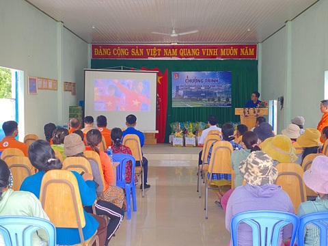 Tuổi trẻ Nhiệt điện Vĩnh Tân 4 xung kích thực hiện các nhiệm vụ của đơn vị - Ảnh 2. Tuổi trẻ Nhiệt điện Vĩnh Tân 4 xung kích thực hiện các nhiệm vụ của đơn vị - Ảnh 2.