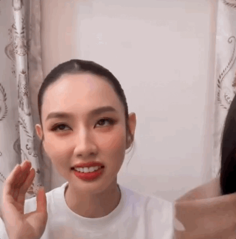 Thùy Tiên xin lỗi vì lỡ tay gỡ bỏ danh hiệu, bị Nawat bỏ theo dõi - Ảnh 3. Thùy Tiên xin lỗi vì lỡ tay gỡ bỏ danh hiệu, bị Nawat bỏ theo dõi - Ảnh 3.