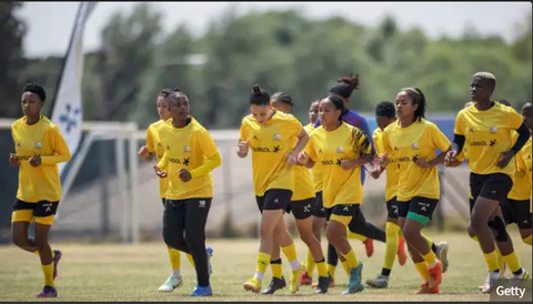 Tuyển nữ Nam Phi gọi cầu thủ 13 tuổi đấu giao hữu chuẩn bị World Cup - Ảnh 1. Tuyển nữ Nam Phi chuẩn bị cho World Cup 2023 - Ảnh: GETTY