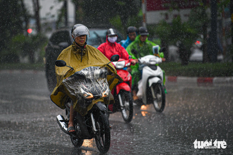 Thời tiết hôm nay 30-7: Cả nước ngày nắng gián đoạn, chiều tối mưa to - Ảnh 1. Hôm nay thời tiết cả nước có mưa chiều tối - Ảnh: NAM TRẦN
