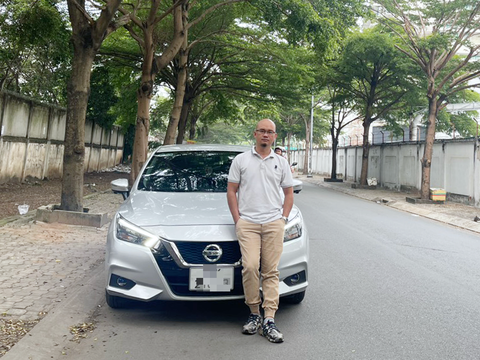 Sedan hạng B vẫn 'sống tốt' giữa thời SUV hóa tại Việt Nam - Ảnh 2. Anh Trần Vũ Hoàng Nam, sống tại TP.HCM, cho biết sedan cỡ B - xe đô thị cỡ nhỏ - vẫn luôn là ưu tiên chọn lựa của anh - Ảnh: NVCC