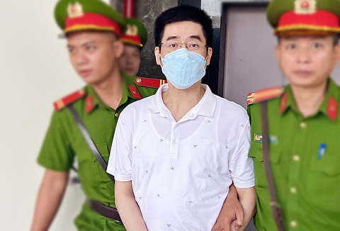 Bị cáo Hoàng Văn Hưng tại phiên tòa - Ảnh: DANH TRỌNG Bị cáo Hoàng Văn Hưng tại phiên tòa - Ảnh: DANH TRỌNG