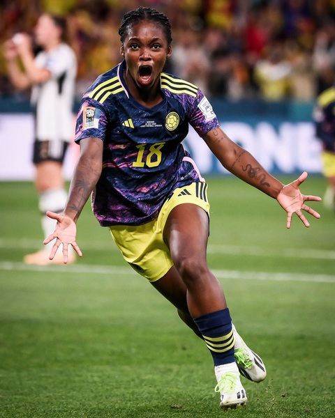 Từng chiến thắng ung thư, Caicedo lại 'tỏa sáng' giúp Colombia gây 'địa chấn' ở World Cup 2023 - Ảnh 1. Linda Caicedo ăn mừng bàn thắng vào lưới tuyển Đức - Ảnh: Getty Images