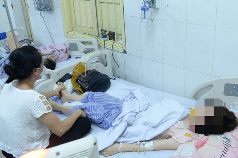 Quên thuốc đái tháo đường cẩn thận nhiễm toan ceton gây thương vong - Ảnh 1. Bệnh nhân nhiễm toan ceton đang được điều trị tại Bệnh viện Nội tiết trung ương - Ảnh BVCC