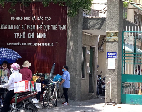 Sinh viên kêu cứu vì học xong nhưng không được xét tốt nghiệp - Ảnh 1. Trường đại học Sư phạm Thể dục thể thao TP.HCM - Ảnh: TRẦN HUỲNH