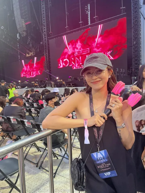 Biểu cảm sao Việt khi 'check in' đêm nhạc Blackpink tại Hà Nội - Ảnh 11. Salim đầu tư vé VIP để được ngắm nhìn BlackPink gần hơn