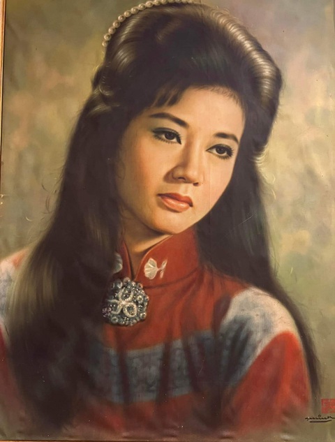 Vì yêu quý nghệ sĩ Thanh Nga, nhiều người hâm mộ còn vẽ hoặc phục chế lại hình ảnh của bà rất đẹp - Ảnh tư liệu Vì yêu quý nghệ sĩ Thanh Nga, nhiều người hâm mộ còn vẽ hoặc phục chế lại hình ảnh của bà rất đẹp - Ảnh tư liệu