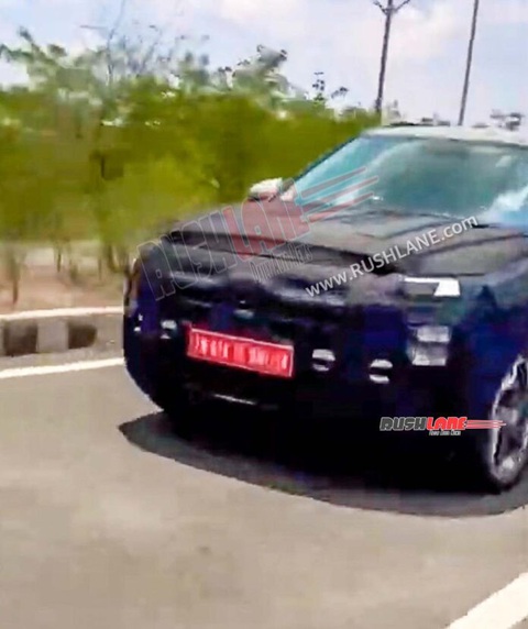 Hyundai Creta xuất hiện phiên bản lạ, không dùng Tucson làm mẫu nữa mà thay bằng Palisade - Ảnh 2. Phiên bản xuất hiện tại Ấn Độ có thiết kế đèn và cản trước khác - Ảnh: Rushlane