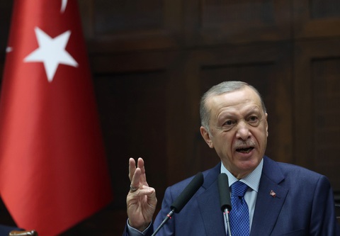 Tổng thống Thổ Nhĩ Kỳ Recep Tayyip Erdogan khẳng định sẽ không ủng hộ Thụy Điển vào NATO nếu không giải quyết được các lo ngại an ninh - Ảnh: AFP Tổng thống Thổ Nhĩ Kỳ Recep Tayyip Erdogan khẳng định sẽ không ủng hộ Thụy Điển vào NATO nếu không giải quyết được các lo ngại an ninh - Ảnh: AFP
