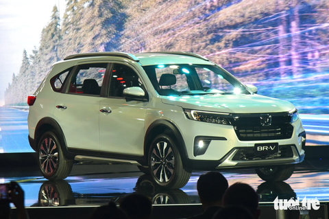 Honda BR-V nhập khẩu về Việt Nam với giá từ 661 triệu đồng, nhiều công nghệ an toàn nhất phân khúc - Ảnh 2. Honda BR-V nhập khẩu về Việt Nam với giá từ 661 triệu đồng, nhiều công nghệ an toàn nhất phân khúc - Ảnh 2.