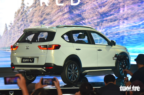 Honda BR-V nhập khẩu về Việt Nam với giá từ 661 triệu đồng, nhiều công nghệ an toàn nhất phân khúc - Ảnh 3. Honda BR-V nhập khẩu về Việt Nam với giá từ 661 triệu đồng, nhiều công nghệ an toàn nhất phân khúc - Ảnh 3.