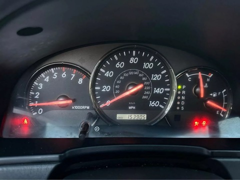 Toyota Camry bản mui trần độ lạ: Thêm thùng Explorer để thành bán tải, giá chỉ hơn trăm triệu - Ảnh 9. Toyota Camry bản mui trần độ lạ: Thêm thùng Explorer để thành bán tải, giá chỉ hơn trăm triệu - Ảnh 9.