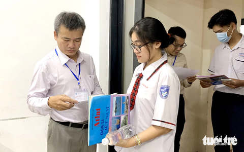 Thí sinh tham dự kỳ thi đánh giá năng lực ĐH Quốc gia TP.HCM năm 2023 - Ảnh: TRẦN HUỲNH Thí sinh tham dự kỳ thi đánh giá năng lực ĐH Quốc gia TP.HCM năm 2023 - Ảnh: TRẦN HUỲNH