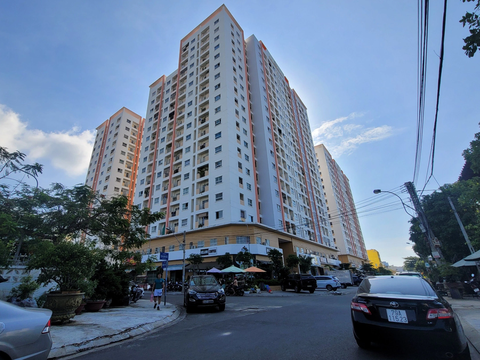 Bị xử phạt 230 triệu vì không tổ chức hội nghị nhà chung cư - Ảnh 1. Chung cư HQC Nha Trang do Công ty cổ phần Tư vấn - Thương mại - Dịch vụ địa ốc Hoàng Quân làm chủ đầu tư - Ảnh: TRẦN HƯỚNG