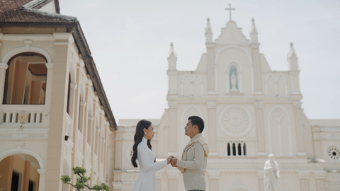 Quang Dũng mời hoa hậu Mai Phương về tham quê hương của mình. Quang Dũng mời hoa hậu Mai Phương về thăm quê hương mình.