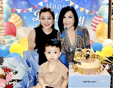 Trizzie Phương Trinh công khai nói về 'người ấy' của Bằng Kiều - Ảnh 3. Trizzie Phương Trinh thay mặt Bằng Kiều công khai chân dung vợ mới