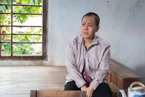 Việt Hương vai bà Út Mén trong Biển nhớ thiên di - Ảnh: ĐPCC Việt Hương vai bà Út Mén trong Biển nhớ thiên di - Ảnh: ĐPCC