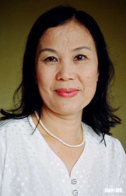 Lâm Thị Mỹ Dạ - nhà thơ của Khoảng trời hố bom - vừa qua đời - Ảnh 1. Nhà thơ Lâm Thị Mỹ Dạ - Ảnh: NGUYỄN ĐÌNH TOÁN