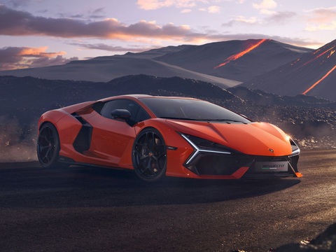 5 điểm thú vị về Lamborghini Revuelto vừa ra mắt Việt Nam- Ảnh 1. Lamborghini Revuelto là siêu xe điện hóa