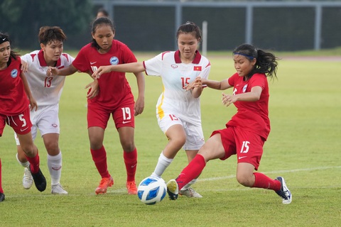 U19 nữ Việt Nam hoàn thành mục tiêu khi thắng đậm U19 nữ Singapore ở trận ra quân Giải U19 nữ Đông Nam Á 2023 - Ảnh: VFF U19 nữ Việt Nam hoàn thành mục tiêu khi thắng đậm U19 nữ Singapore ở trận ra quân Giải U19 nữ Đông Nam Á 2023 - Ảnh: VFF