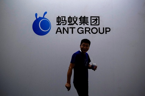 Ant Group của nhà sáng lập Jack Ma bị phạt gần 1 triệu USD - Ảnh 1. Ant Group do Jack Ma sáng lập bị phạt gần 1 triệu USD - Ảnh: REUTERS