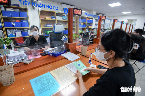 Phần chênh lệch tăng thêm của lương hưu, trở cấp hàng tháng: Sẽ trả đủ vào tháng 9 - Ảnh 1. Có 9 nhóm đối tượng được điều chỉnh thu nhập tăng thêm trong lần này - Ảnh: NAM TRẦN