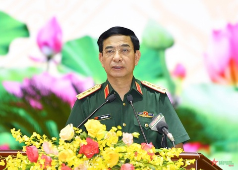 Đại tướng Phan Văn Giang - ủy viên Bộ Chính trị, phó bí thư Quân ủy Trung ương, bộ trưởng Bộ Quốc phòng - phát biểu tại hội nghị lấy phiếu tín nhiệm - Ảnh: QĐND
