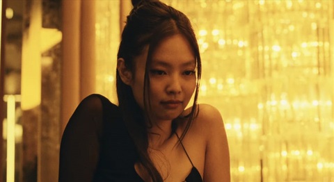 Vì sao thần tượng Hàn khó thoát mác 'idol diễn xuất'? - Ảnh 1. Nỗi thất vọng Jennie trong The Idol - Ảnh: Soompi
