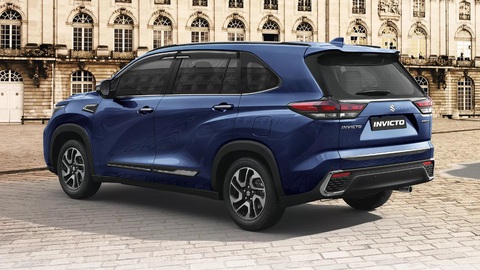 Toyota Innova đời mới bản gắn logo Suzuki chính thức ra mắt - Ảnh 6. Toyota Innova đời mới bản gắn logo Suzuki chính thức ra mắt - Ảnh 6.