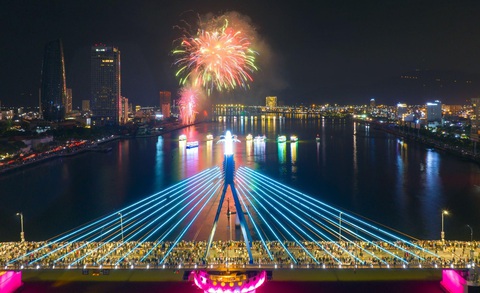 Để lễ hội pháo hoa quốc tế Đà Nẵng không chỉ là những màn trình diễn ngắn ngủi - Ảnh 2. Để lễ hội pháo hoa quốc tế Đà Nẵng không chỉ là những màn trình diễn ngắn ngủi - Ảnh 2.