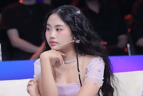 Chưa mảnh tình vắt vai, Phương Mỹ Chi tư vấn gì ở show hẹn hò? - Ảnh 1. Phương Mỹ Chi gây "bão" khi làm cố vấn ở show hẹn hò