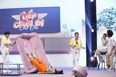 Diệp Bảo Ngọc đối đầu kiều nữ làng hài Nam Thư - Ảnh 5. Nam Thư bị người chơi vùi dập không thương tiếc