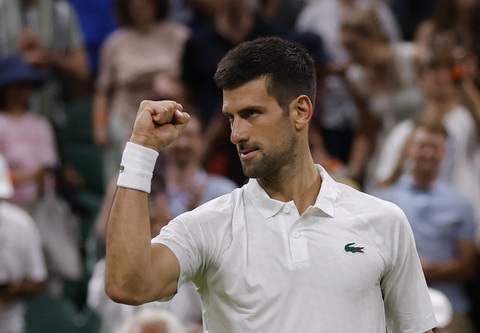 Wimbledon 2023: Murray bị loại, Djokovic và Alcaraz thẳng tiến - Ảnh 1. Djokovic thẳng tiến vào vòng 4 của Giải quần vợt Wimbledon - Ảnh: REUTERS