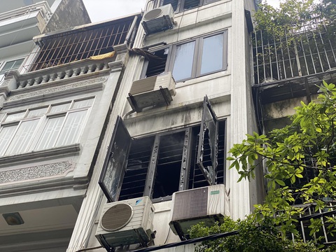 Cháy nhà dân ở Hà Nội, 3 người chết - Ảnh 9. Ngôi nhà sau vụ cháy - Ảnh: CHÍ TUỆ