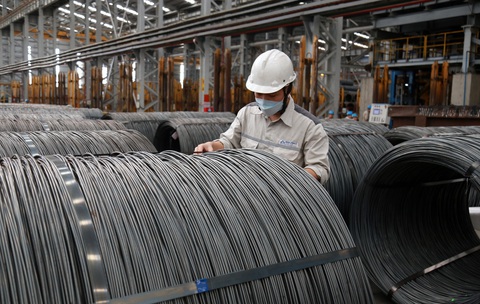 Vì sao thép trong nước lo bị 'bóp nghẹt'? - Ảnh 1. Hiệp hội Thép Việt Nam (VSA) kiến nghị Chính phủ, các bộ, ngành xem xét xây dựng quy trình, thủ tục kiểm tra chất lượng thép nhập khẩu vào Việt Nam - Ảnh: TL