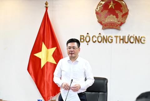 Gấp rút xây đường dây 500 kV mạch 3 ra Bắc, hoàn thành tháng 6-2024 để giảm thiếu điện - Ảnh 2. Bộ trưởng Bộ Công Thương yêu cầu xây dựng tiến độ dự án để hoàn thành vào tháng 6-2024 - Ảnh: BCT