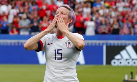 'Siêu tiền đạo' của Mỹ tuyên bố treo giày sau World Cup 2023 - Ảnh 1. Megan Rapinoe đã tuyên bố sẽ treo giày sau World Cup 2023 - Ảnh: USA TODAY