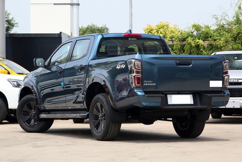 Isuzu D-Max ra mắt Trung Quốc với nội thất đỉnh cao khó tin - Ảnh 2. Ngoại thất xe không có thay đổi gì đáng kể, nhưng bên dưới bộ khung đó là hệ thống truyền động đã được cải tiến rất nhiều - Ảnh: Autohome
