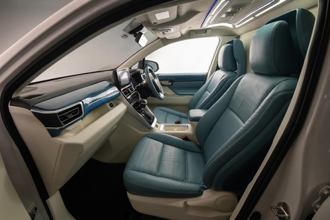 Toyota Innova đời mới có bản độ siêu sang từ Ấn Độ - Ảnh 1. Phiên bản độ của DC2 tại Ấn Độ biến Toyota Innova đời mới thành một mẫu MPV hạng sang đúng nghĩa - Ảnh: DC2