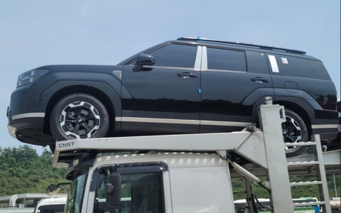 Nhiều cấu hình, màu sắc của Hyundai Santa Fe đời mới xuất hiện ngoài thực tế - Ảnh 6. Nhiều cấu hình, màu sắc của Hyundai Santa Fe đời mới xuất hiện ngoài thực tế - Ảnh 6.